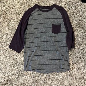 3/4 Sleeve Stripped Shirt. Retrofit brand size Medium